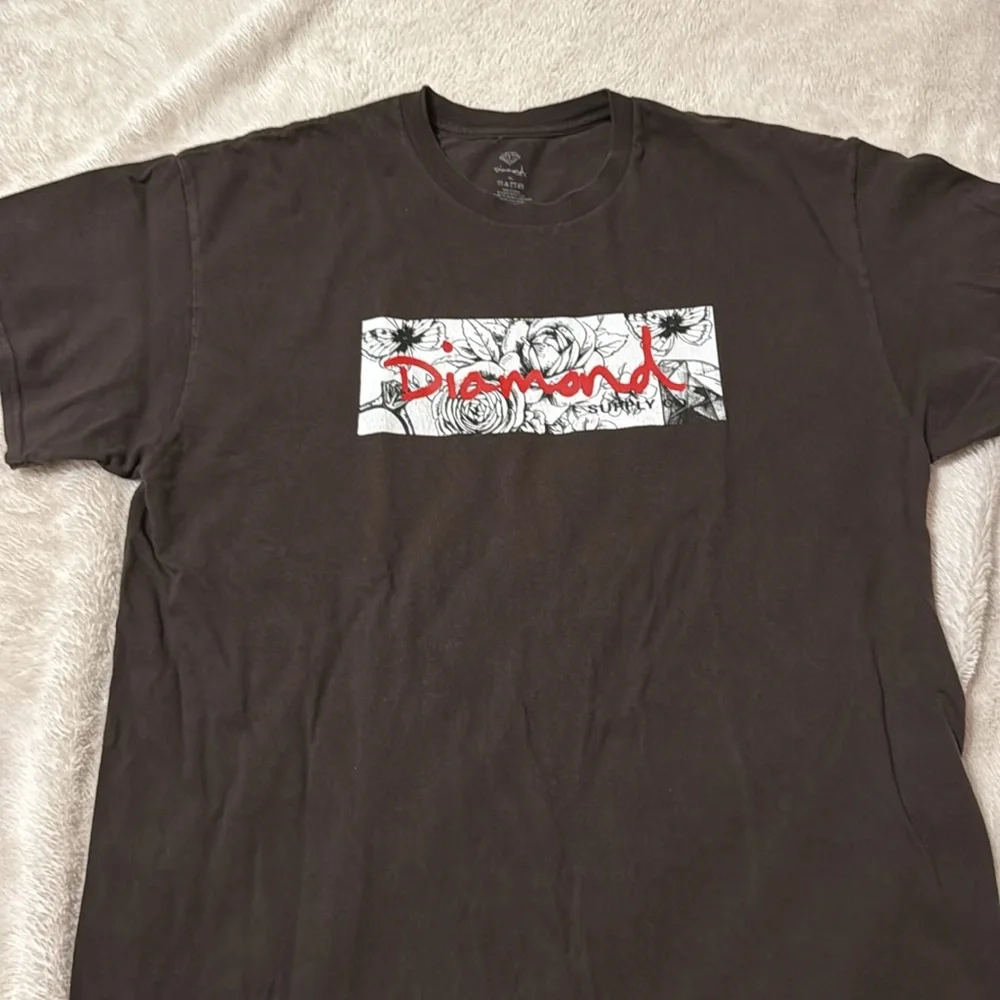 Diamond Men’s Tee - Picture 2 of 5